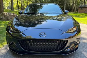 Mazda MX-5 Miata RF Club 2017 Usado en Excelentes Condiciones - Product Image 5