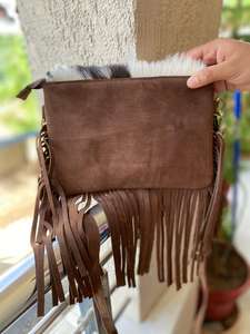 Sac à bandoulière en cuir de daim à franges en fourrure de style occidental, sac à main en cuir bohème de haute qualité pour femmes avec pierre turquoise - Product Image 4