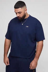 เสื้อยืดผ้าฝ้ายสำหรับผู้ชายขนาดใหญ่กว่า2025 240GSM ผ้าคอตตอนลายสตรีทแวร์สั่งทำพิเศษ100% - Product Image 3