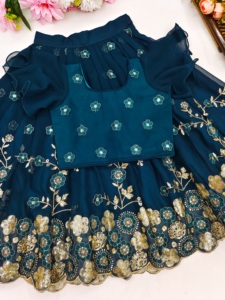 Shoryam - Lehenga Choli de Lujo para Niñas, Color Verde Rama, Largo hasta el Suelo |   Vestido de Estilo Bollywood para Niñas Pequeñas, para Todas las Temporadas, para Bodas - Product Image 4