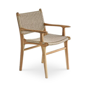 Chaise de salle à manger à bras au design moderne, écologique et durable, avec cadre en teck massif et rotin synthétique tressé, imperméable, pour appartement - Product Image 1