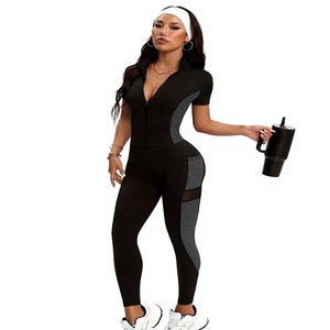 Conjunto Deportivo Premium para Mujer, Elegante y Sólido, para Yoga y Gimnasio, Manga Corta, Bra Deportivo, Leggings de Cintura Media, Transpirable, de Secado Rápido - Product Image 1