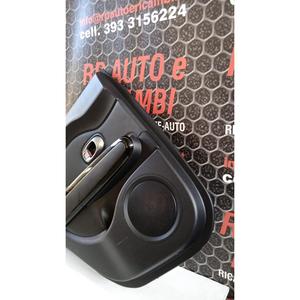 Panel Interior de la Puerta Trasera Izquierda para KIA Soul Serie (14>18) 83310-B2000 D4FB - Product Image 3