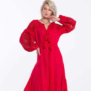 Midi brodé Vyshyvanka ethnique robe folklorique ukrainienne lin naturel Style bohème Maxi robe d'été avec décoration de gland - Product Image 1