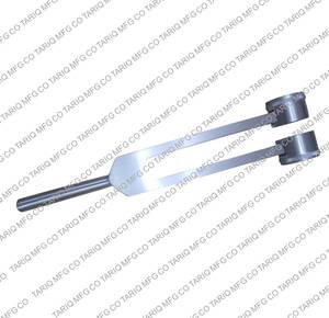 Diapasón de 256Hz con caja de madera y Mazo de goma para terapia de sonido fabricado por TARIQ MFG CO - Product Image 1