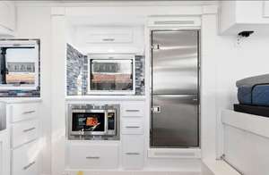 Tobogán de aluminio personalizado en camper de cama de camión Camper tobogán de alta calidad en camper de camión de estilo tobogán con cocina deslizante e inodoro interior - Product Image 3