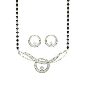 Compre un Conjunto de Mangalsutra de Plata Pura, Joyería Fina con Diamante de Corte Esmeralda Chapado en Oro, para Regalo de Boda o Fiesta para Esposa - Product Image 1