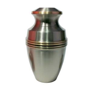 Urnas de cremación para adultos de latón de alta calidad con forro de oro negro y urnas funerarias de metal con acabado de peltre para cenizas humanas - Product Image 1