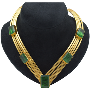 Collar de latón chapado en oro de diseñador en forma de V, Gargantilla de piedra de cristal verde, collar Hasli fuerte de 12 pulgadas para venta al por mayor a granel - Product Image 3
