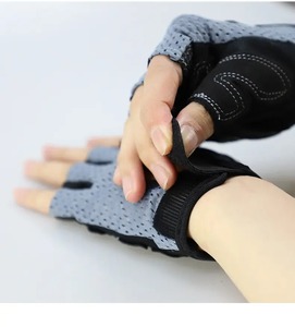 Unisex ถุงมือออกกำลังกายหนังสแปนเด็กซ์หนังดีไซน์แฟชั่นใหม่สำหรับยิมกิจกรรมกลางแจ้ง - Product Image 4