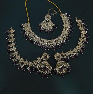 Joyería elegante, función de boda india, piedra CZ tachonada con collar de trabajo de perlas, conjunto de pendientes con cadena para el cabello y conjunto Mangtika - Product Image 4