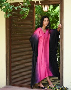 Trendy Summer Breeze Rayon Tie Dye Dress V Neck Women Full Body Cover up Long Kaftan Dress para las vacaciones de verano Vibes - Product Image 1