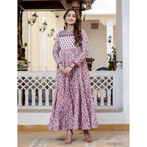 Vestido Anarkali de Algodón con Estampado Floral Blanco y Azul, Hecho a Mano, Cintura Imperio, Silueta en A - Product Image 5