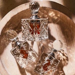 Calidez y elegancia: descubra el atractivo del aceite de Oud natural en su vida - Product Image 3