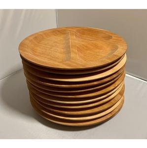 Assiette en bois naturel pour une utilisation écologique en cuisine et le service de nourriture Spécial Noël - Product Image 2