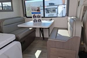 T-h-o-r C-h-a-t-e-a-u 2-2-B d'occasion 2024 à vendre - Product Image 5