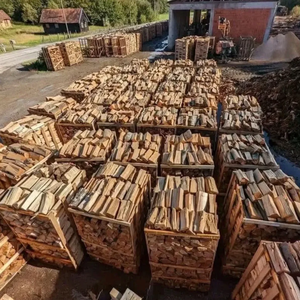 Bois de chauffage de qualité supérieure séché au four, emballé de manière sécurisée pour une expédition sûre dans le monde entier. - Product Image 3