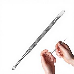 Pousse-cuticules professionnel en acier inoxydable à double extrémité, cuillère nettoyante pour ongles, outil de manucure et pédicure - Product Image 1