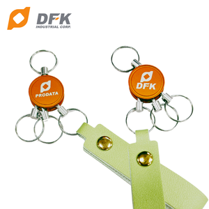 Llavero de aleación de aluminio personalizable con cuero de microfibra - Product Image 5