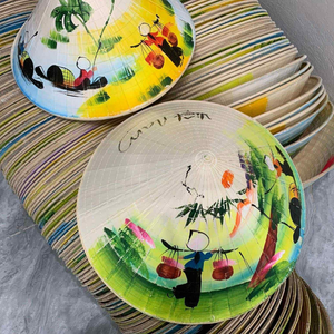 Sombrero de hoja de palma hecho a mano | Sombrero cónico cultural de Vietnam - Product Image 4