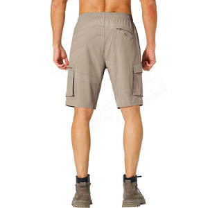 Pantalones cortos cargo con múltiples bolsillos y cintura ajustable: duraderos y cómodos para jugar y divertirse al aire libre - Product Image 3