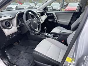 Toyota RAV4 Adventure AWD 2018 / Disponible à la vente avec faible kilométrage, moteur essence, véhicule d'occasion en excellent état et sans accident, conduite à gauche - Product Image 6