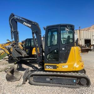 Miniexcavadora John Deere EE 50G con Motor y Bomba de Alta Resistencia, Perfecta para Pequeños Proyectos de Construcción, Compre Hoy Mismo - Product Image 3