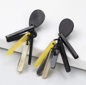 Top qualité dernière conception corne de buffle boucle d'oreille femmes nouvelle mode bijoux boucle d'oreille pour les acheteurs en vrac par l'artisanat de luxe - Product Image 2