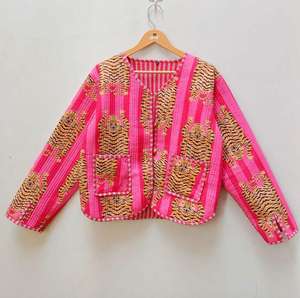 Manteau d'hiver doux et décontracté en coton matelassé de style bohème imprimé de blocs pour femmes, fermeture par boutons, technique lavée, fait à la main, vacances - Product Image 1