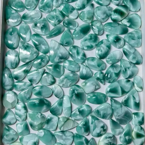 พลอย Hemimorphite Cabochon อัญมณี Hemimorphite ขัดมันอัญมณีทรงหลังเบี้ยแบบผสมสำหรับงานฝีมือและเครื่องประดับ - Product Image 1