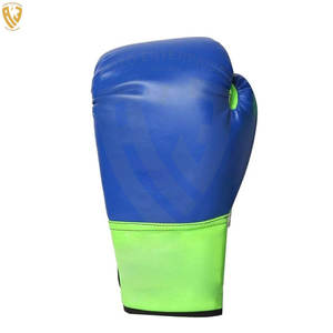 Guantes de boxeo de cuero ligeros personalizados, guantes de entrenamiento de último diseño, ropa de lucha multicolor, venta al por mayor personalizable - Product Image 5