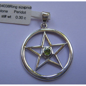 จี้เพอริดอทดีไซน์ธรรมชาติสำหรับผู้หญิงจาก Shah Gems เงินแท้ 925 ประดับขอบด้วยโรสโกลด์ ลวดลายตัวเลข สวยงาม - Product Image 1
