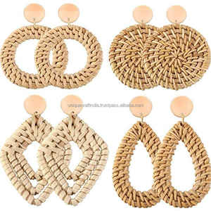2024 vente chaude à la mode Simple tempérament rond géométrique plage Vintage rotin boucles d'oreilles pour les femmes - Product Image 1
