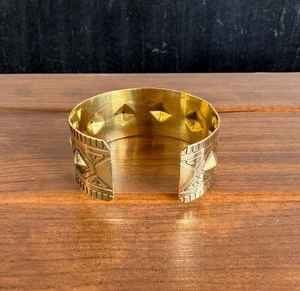 Brazalete de latón crudo de 69 mm con incrustaciones, brazalete tipo canal, brazalete ancho hecho a mano, estilo moderno, artesanía MS - Product Image 3