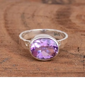 Anillo de amatista natural Anillo de promesa ovalado facetado de plata esterlina - Product Image 2