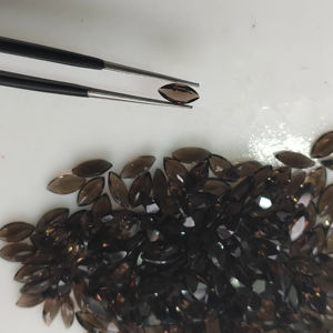 Quartz fumé naturel 7x3,5 mm, taille marquise, pierre précieuse en vrac de qualité supérieure pour la fabrication de bijoux - Product Image 1