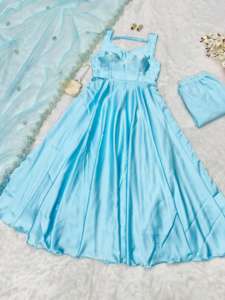 El último traje étnico Anarkali para mujer india y pakistaní con ropa de trabajo en piedra para adultos para fiestas y ocasiones especiales - Product Image 3