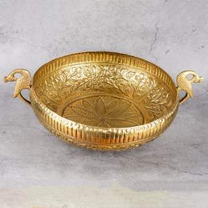 Modern Luxury Golden Metal Urli for Diwali Decoration and Housewarming Ceremony with <b>Floating</b> Flowers and <b>Candles</b> - Product Image 3