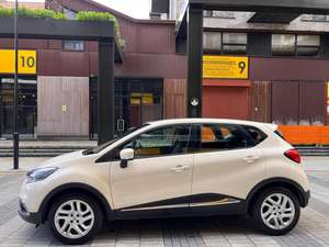 RENAULT CAPTUR 2014 USADO, Volante a la Izquierda/Derecha - Product Image 2