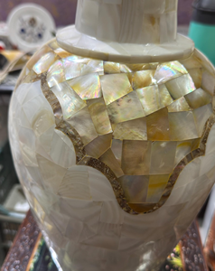 Vase à fleurs en résine écologique artisanal pour la décoration de la maison, du salon et de la table |   Vase de mariage traditionnel de designer |   Taille personnalisée - Product Image 6