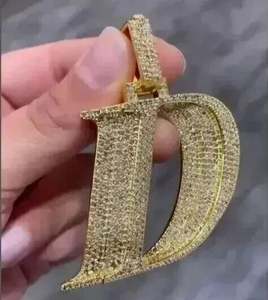 Personalizable 3Ct corte Real Moissanite inicial colgante 14K oro amarillo chapado 925 plata esterlina joyería fina para fiestas - Product Image 1