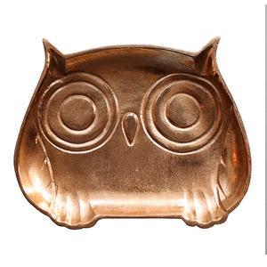 Platos y Bandejas para Servir de Diseño Nuevo y Moderno en Color Dorado con Asa de Metal en Forma de Planta a Precios de Mayoreo - Product Image 2