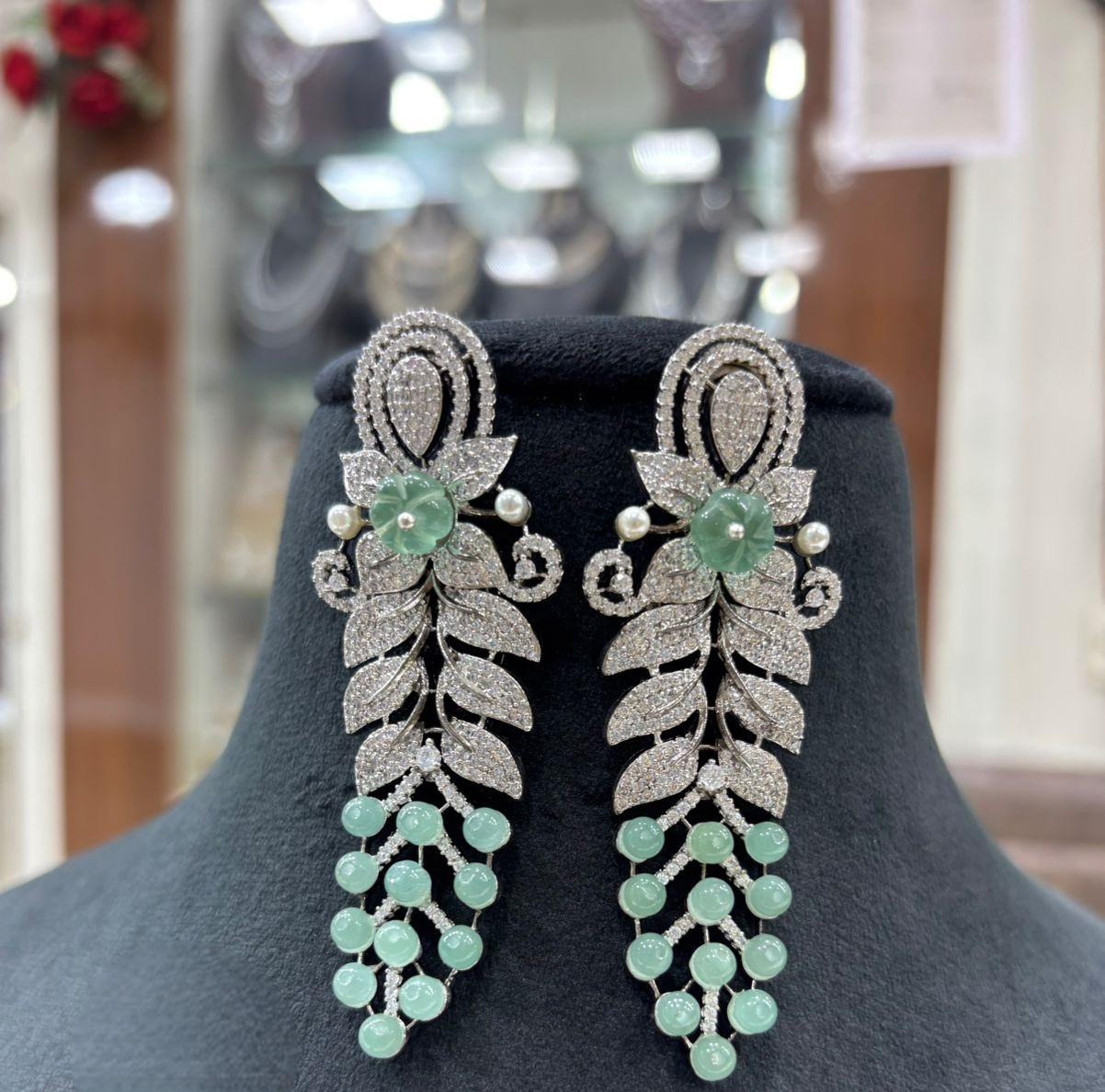 ทะเลสีเขียว