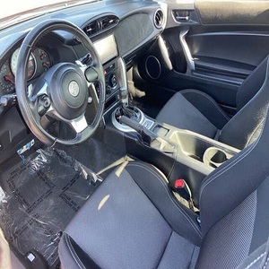 Toyota GR86 RWD 2019 avec sièges en cuir à moteur turbo intérieur foncé R18 pneus usagés et prêts à être expédiés - Product Image 6