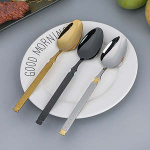 Ensemble de couverts en métal moderne les plus vendus couverts faits à la main avec poignée de créateur fabriqués en Inde et respectueux de l'environnement - Product Image 1