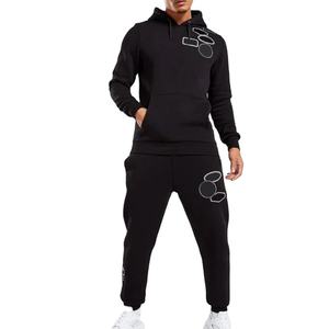 Sudadera con capucha de bolsillo canguro para hombre con manga larga bordada colección personalizada al por mayor estampado negro liso para verano - Product Image 1