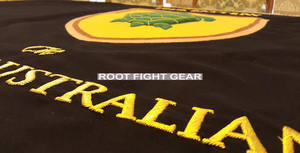 Bandera de Lujo Bordada a Mano con Hilo Dorado y Accesorio Magnético, Servicio Personalizado OEM - Product Image 5