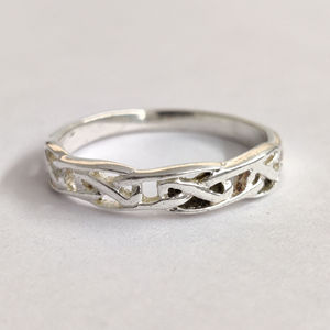 Fashionable 1.5 Grams <b>Plain</b> Silver <b>Ring</b> with Gold Plating Inlaid Stainless Steel Chains Modern Style Accessory for Gift - Product Image 1