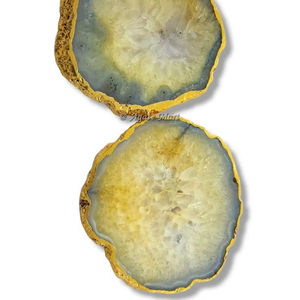 Dessous de verre en onyx vert avec tranche galvanisée dorée, motif de guérison fait à la main, pierres précieuses en cristal, placage d'or à vendre - Product Image 1