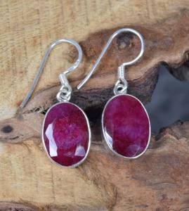 925แท้เงินสเตอร์ลิงทำด้วยมือตุ้มหูทรงหยดน้ำทับทิมขนาด10X14มม. การตั้งค่าตัวเรือนตัดเหลี่ยมเพชรพลอยสำหรับงานแต่งงานของผู้หญิง - Product Image 4